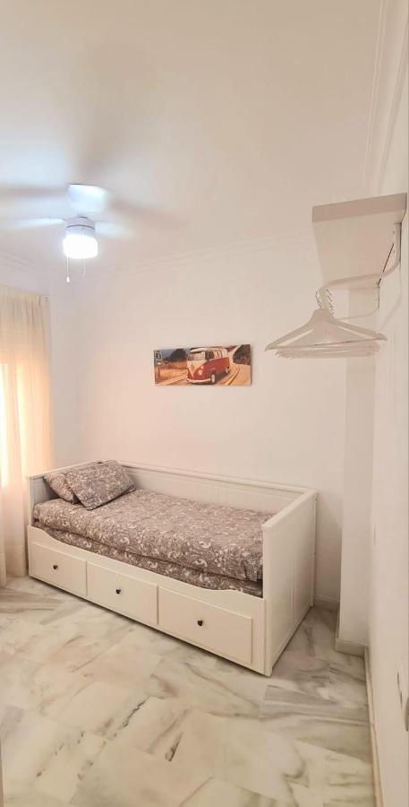Apartamento A 2 Minutos De La Playa Y Centro Fuengirola Bagian luar foto